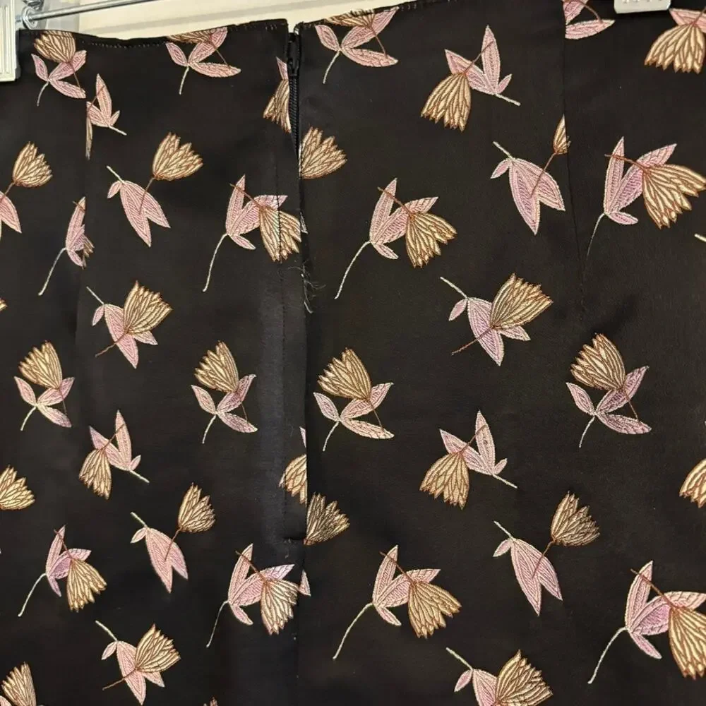 Silk Box Black Pink Floral Skirt Size 6 Silk Blend Side Slit Midi